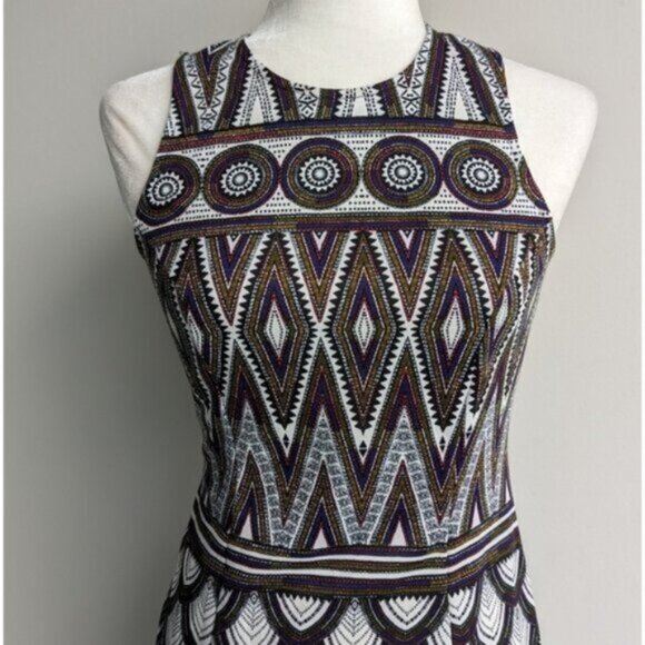 Geometric print sleeveless bodycon dress - Picture 2 of 7